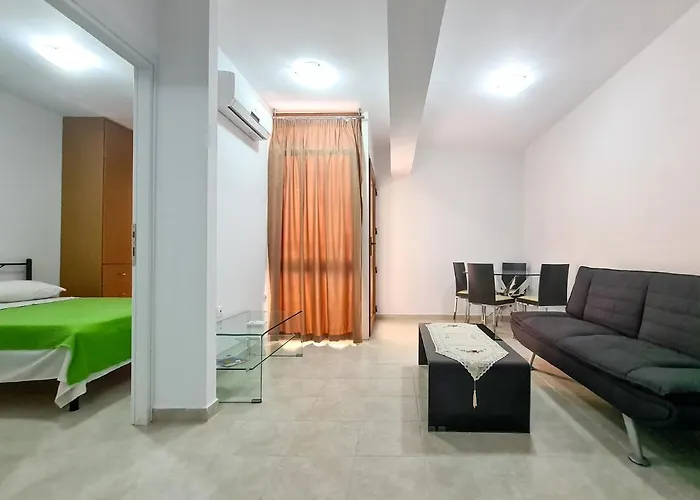 Victoria - 3 Bedroom With A Private Pool * Katokhórion