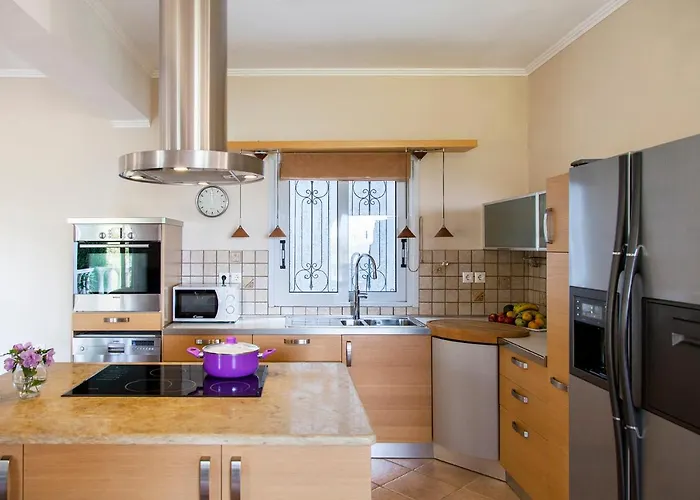 Victoria - 3 Bedroom With A Private Pool * Katokhórion