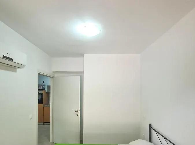 Victoria - 3 Bedroom With A Private Pool Katokhórion
