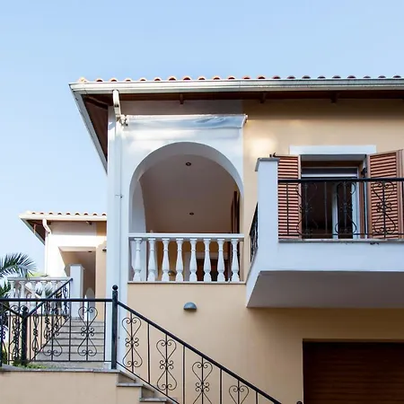 Victoria - 3 Bedroom With A Private Pool Villa *