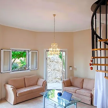 Villa Victoria - 3 Bedroom With A Private Pool Katohóri