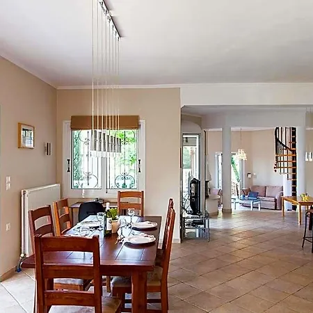 Victoria - 3 Bedroom With A Private Pool * Katohóri