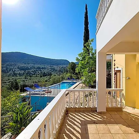 Villa Victoria - 3 Bedroom With A Private Pool
