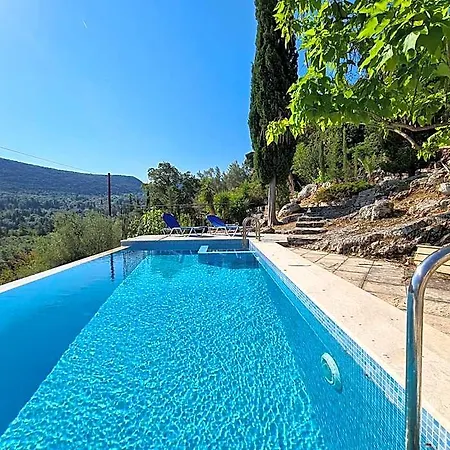 Victoria - 3 Bedroom With A Private Pool Villa *