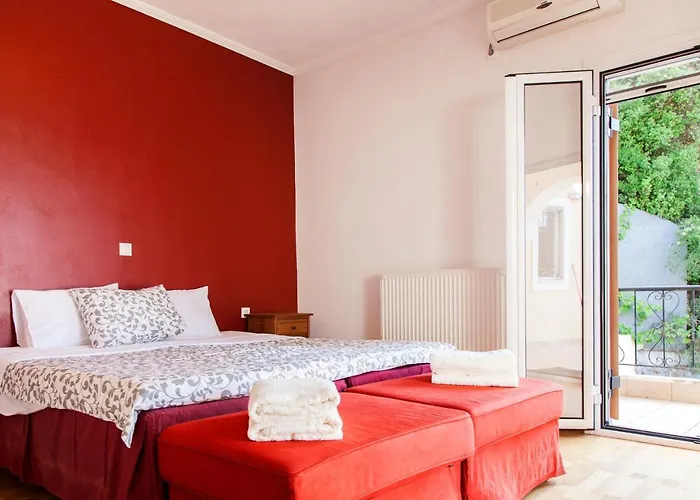 Victoria - 3 Bedroom With A Private Pool Katokhórion