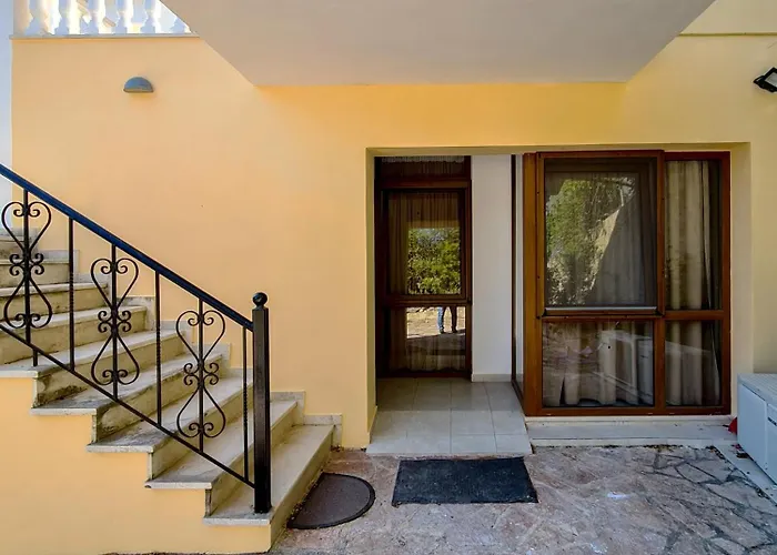 Victoria - 3 Bedroom With A Private Pool Katokhórion